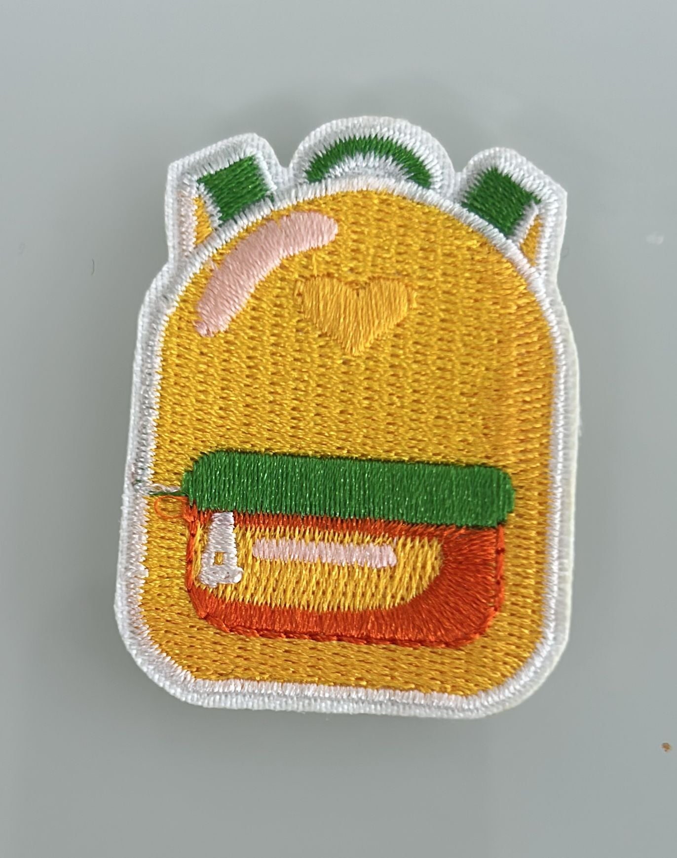 PARCHOS BORDADOS PEQUEÑOS